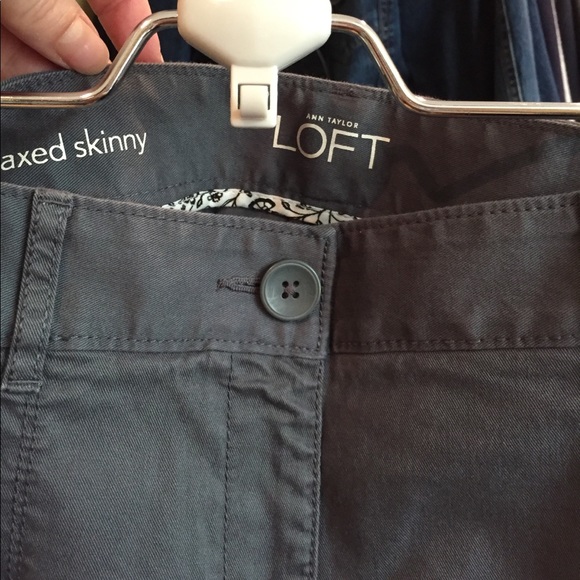 Relaxed skinny gray pants from LOFT - Picture 2 of 4
